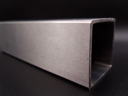 Rozsdamentes zrtszelvny  40x40x2mm-es 3 mter